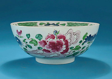 Early_Bow_Porcelain_Famille_Rose_Large_Punch_Bowl_c1753_1_361w.