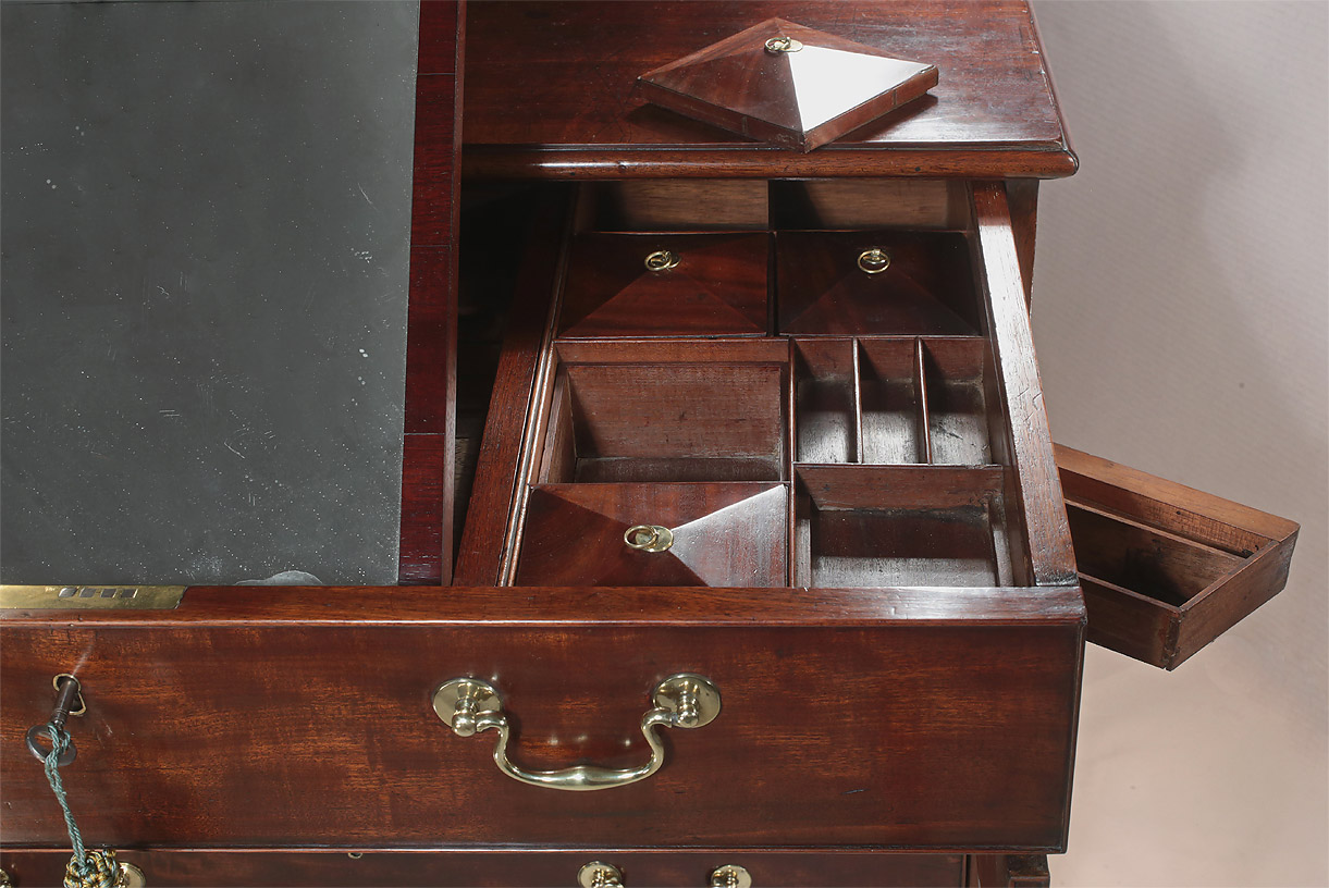 George III Diminutive Figured Mahogany Gentleman's Fitted Dressing Chest, England, c1780, drawer fittings