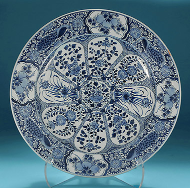 Kangxi Blue & White Porcelain Peacock Border Charger, China, 1690-1722