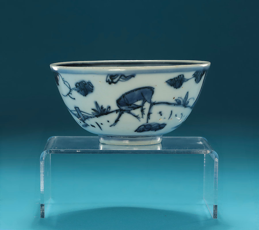 Ming Dynasty Blue & White Small Bowl, Jiaqing, 1522-1566, Jingdezhen, Deer & Monkey beneath trees 